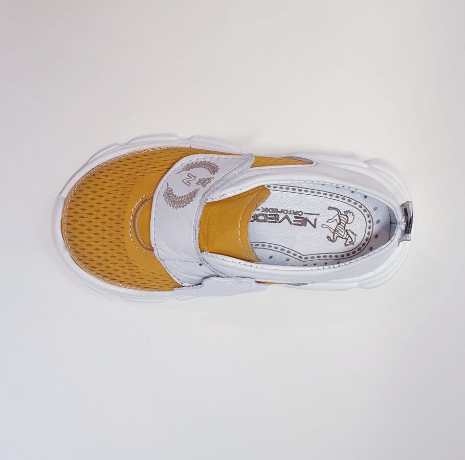 Dzelteni balti brīvā laika apavi NEVEDA, izm: 24